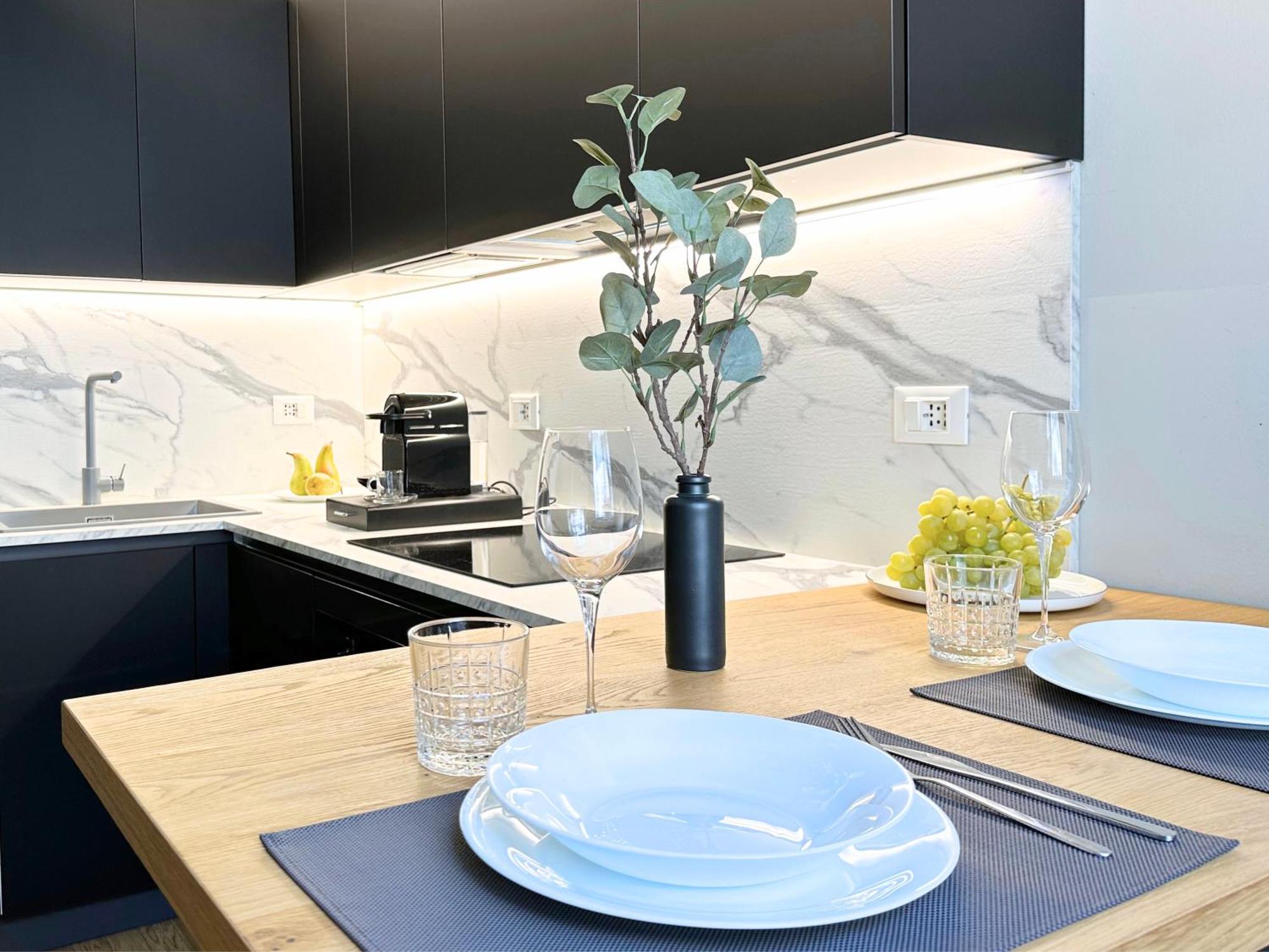Jacuzzi Luxury Apartment In The Town Centre Торино Екстериор снимка